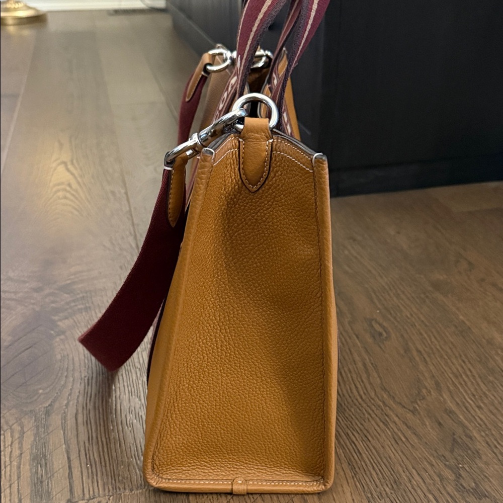 Coach Smith Leather Tote Bag with Burgundy Strap - Picture 5 of 9